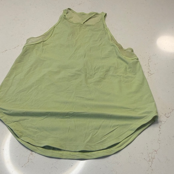 lululemon athletica Tops - Lululemon workout tank size 4 excellent condition